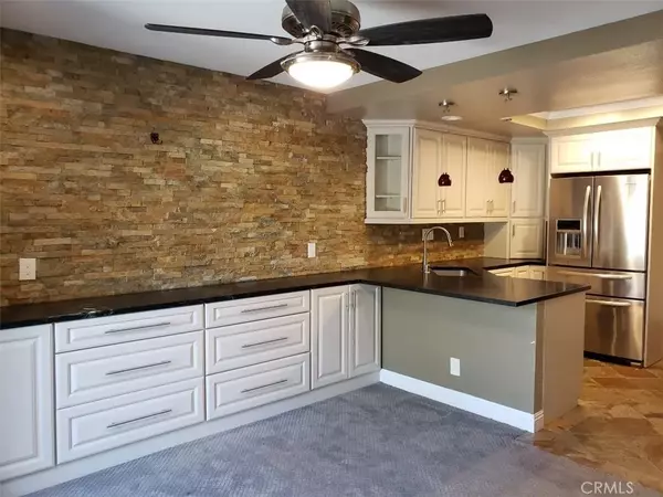 Irvine, CA 92612,189 Stanford Court #13