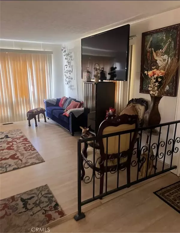 La Verne, CA 91750,2755 Arrow #126