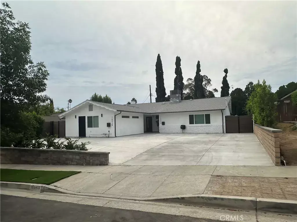 Los Angeles, CA 91343,16940 Rinzler Street