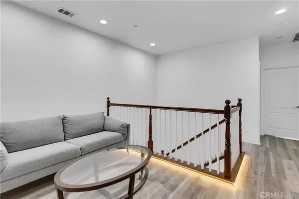 Azusa, CA 91702,750 S Azusa Avenue #B