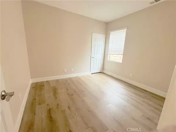 Upland, CA 91786,879 Julie