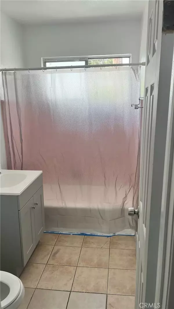 Los Angeles, CA 90037,1194 39th Street #7