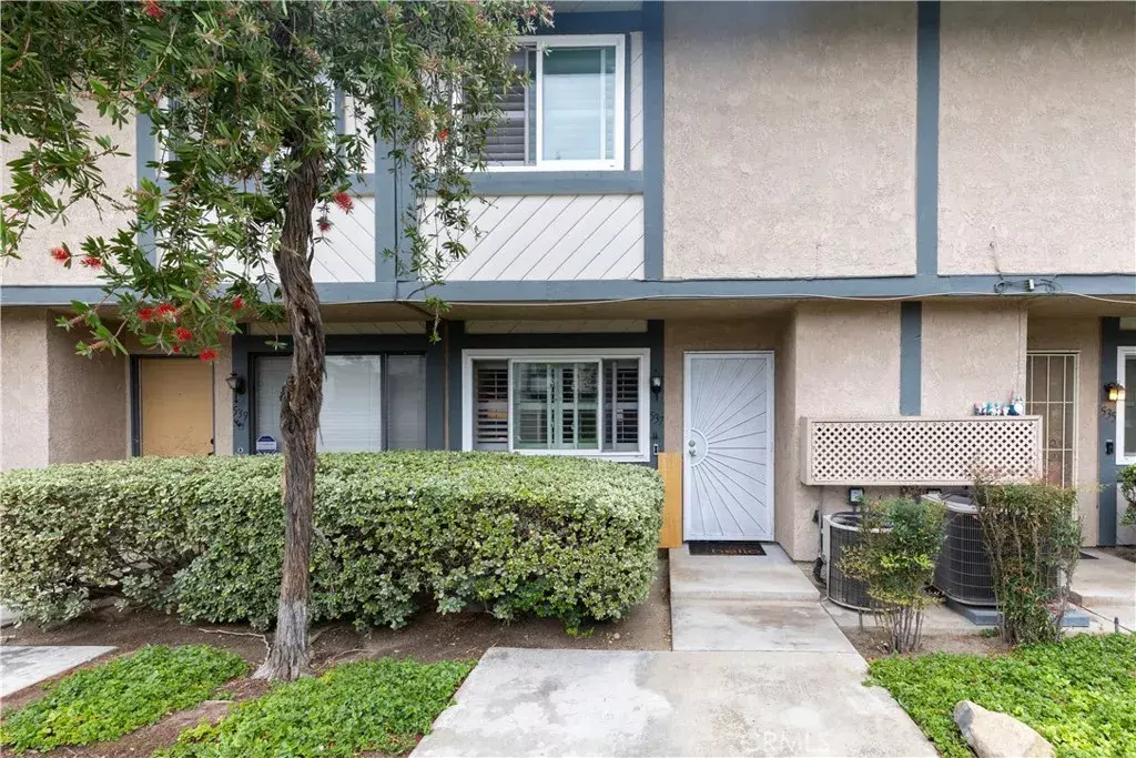 Upland, CA 91786,537 W 9th Street