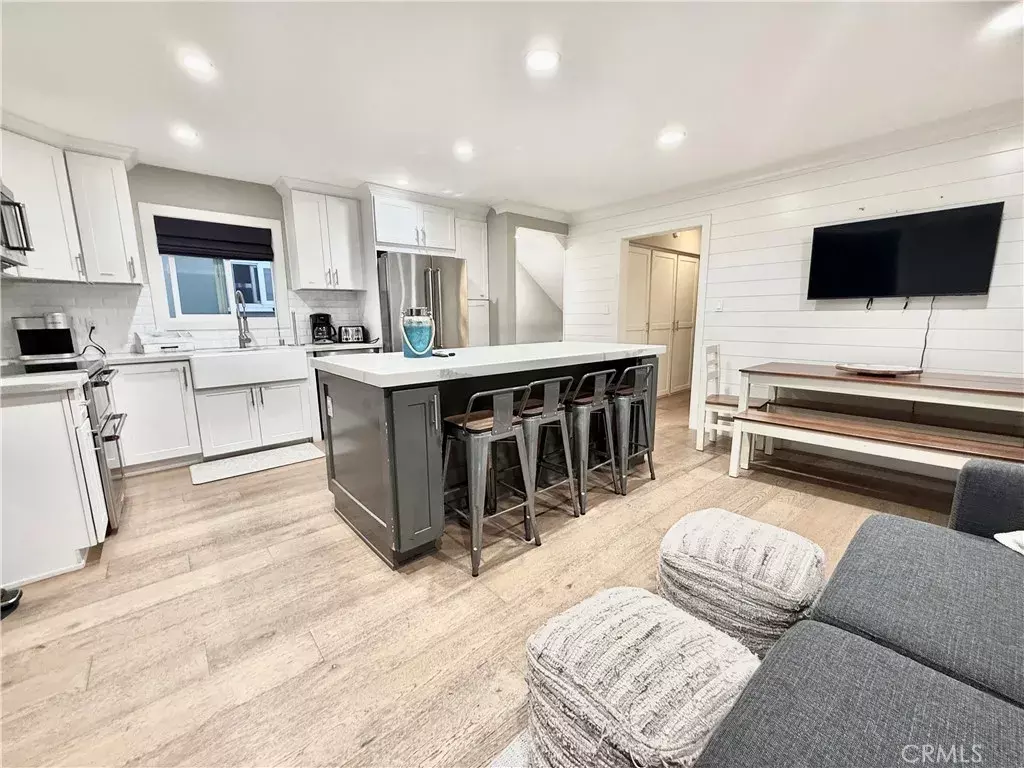 Newport Beach, CA 92663,312 36th Street