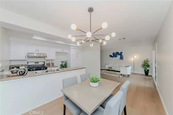 Walnut, CA 91789,1525 Walnut Leaf #211