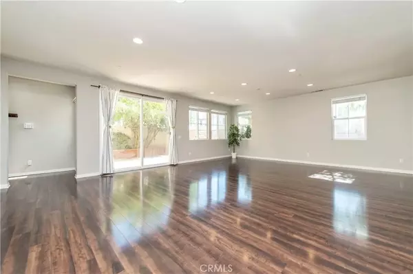 Ontario, CA 91764,2993 E Via Corvina