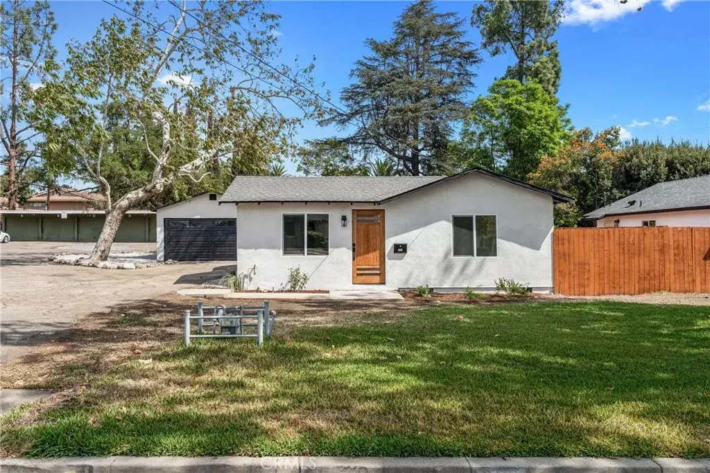 Claremont, CA 91711,260 Olive Street
