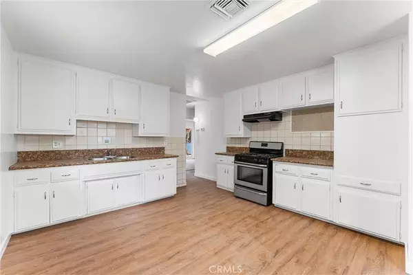 Jurupa Valley, CA 91752,6415 Etiwanda