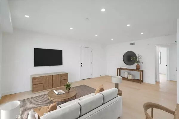 Santa Monica, CA 90401,1334 9th Street #2