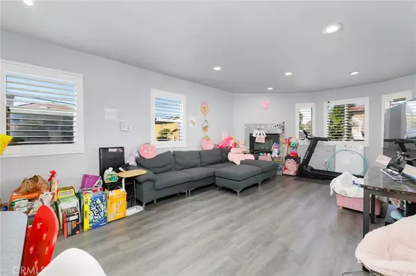 Alhambra, CA 91801,724 S Sierra Vista Avenue #A