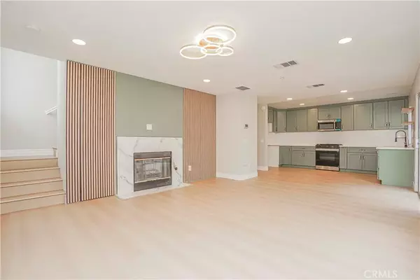 Brea, CA 92823,427 Redtail