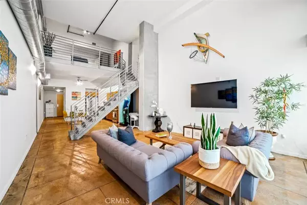 350 11th, San Diego, CA 92101