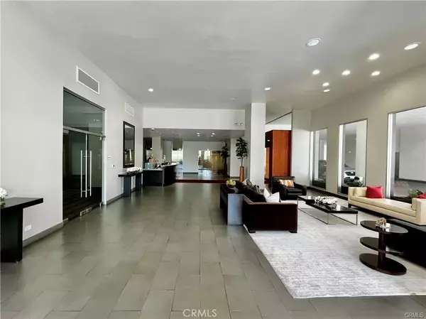 Los Angeles, CA 90024,10501 Wilshire