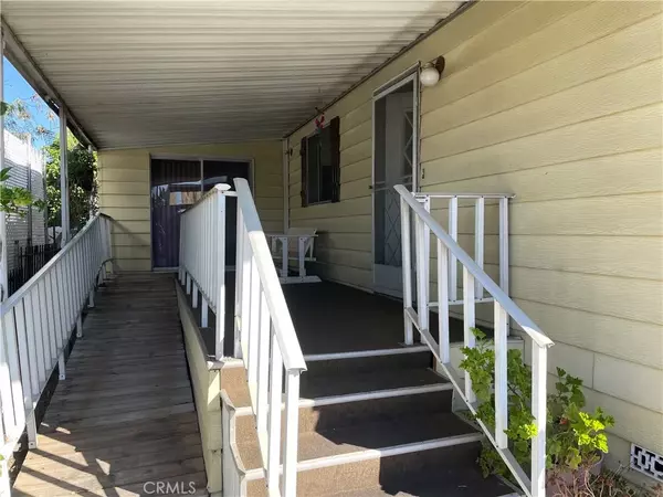 Rialto, CA 92376,2744 W Rialto #15