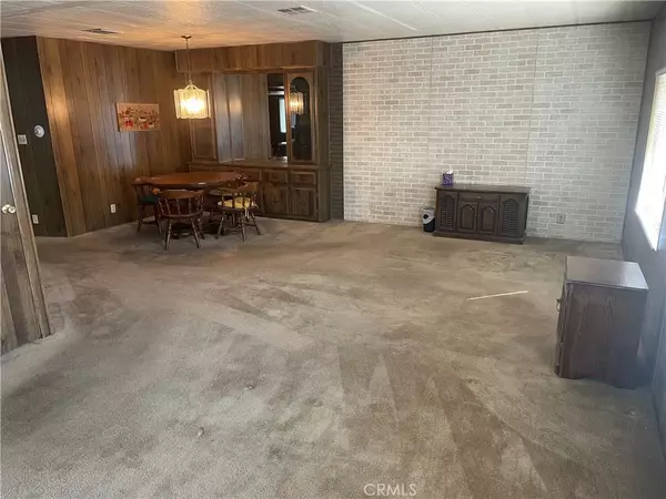 Rialto, CA 92376,2744 W Rialto #15