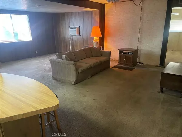 2744 W Rialto #15, Rialto, CA 92376