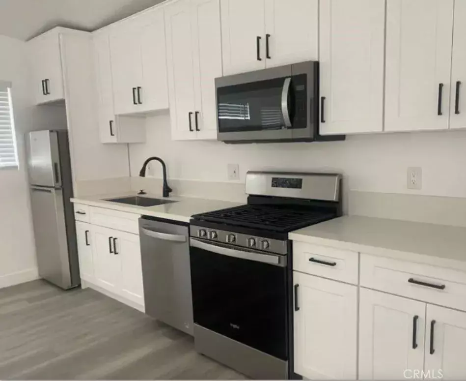 Santa Monica, CA 90401,1217 9th #12