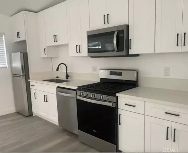 1217 9th #12, Santa Monica, CA 90401