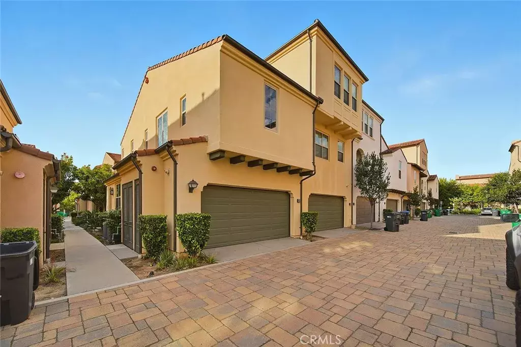 Irvine, CA 92620,96 Tallowood