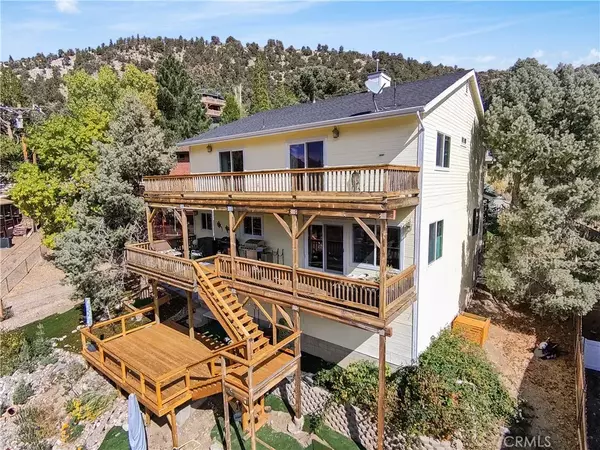 6284 Apple Vista Dr, Wrightwood, CA 92397