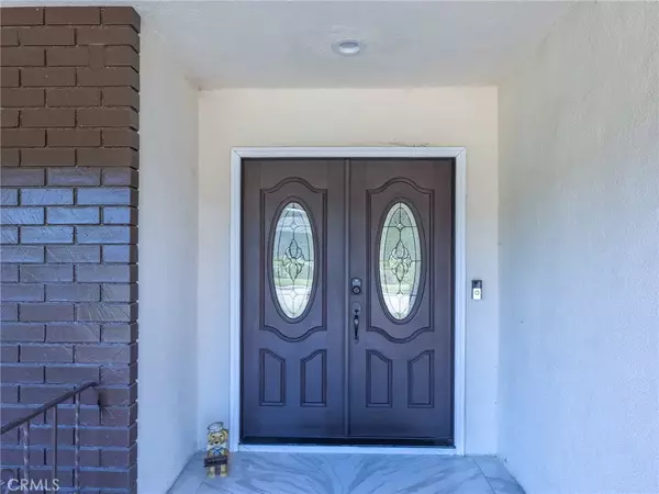 West Covina, CA 91791,417 S Charvers Ave