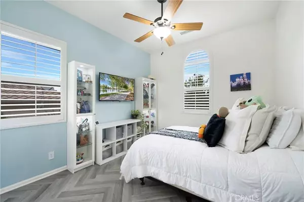 Corona, CA 92883,24033 Watercress