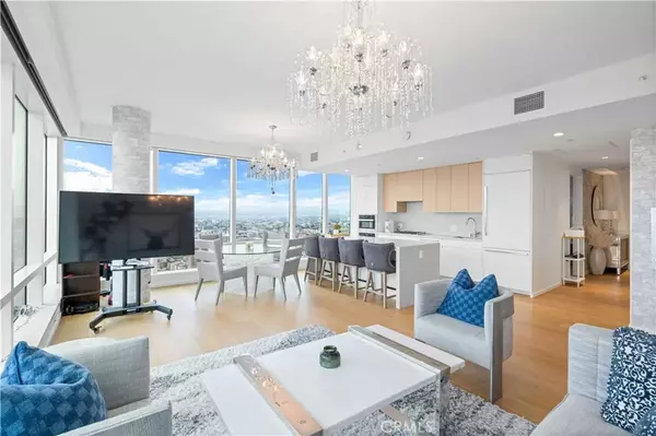 Los Angeles, CA 90017,877 Francisco St #4111