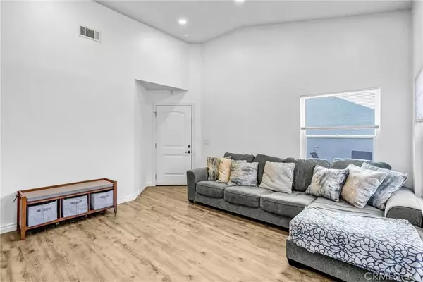 Fontana, CA 92337,14519 El Contento