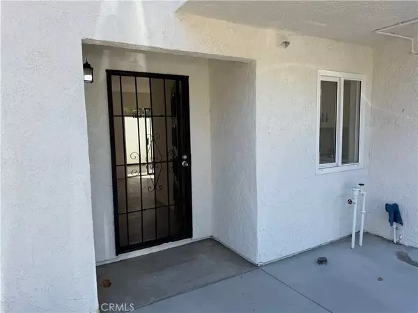 Riverside, CA 92506,5010 Brooks Street #2