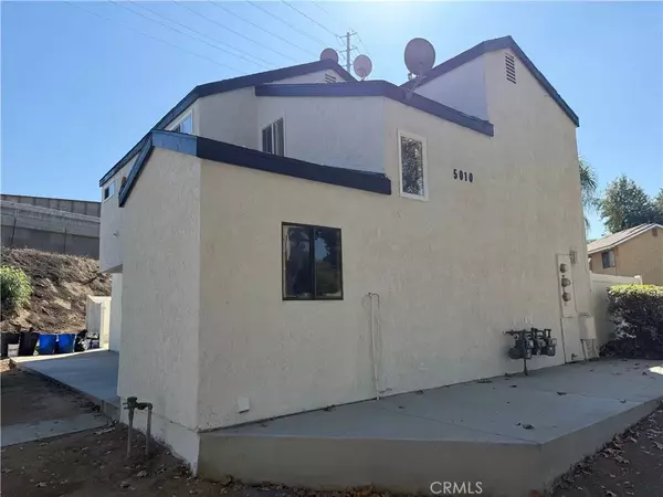 Riverside, CA 92506,5010 Brooks Street #2