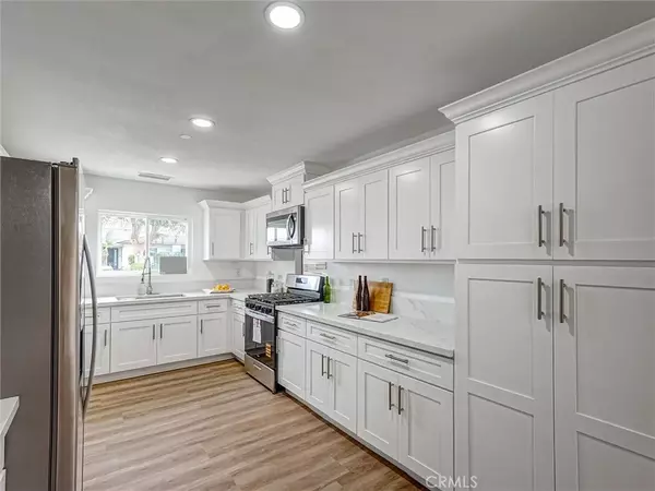 Hacienda Heights, CA 91745,1315 Ameluxen