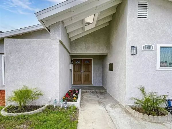 Hacienda Heights, CA 91745,1315 Ameluxen