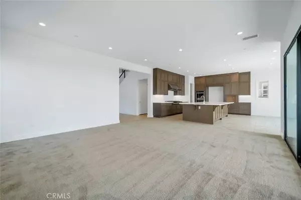 Porter Ranch, CA 91326,20638 W Deer Grass Ct Court