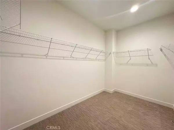 Ontario, CA 91761,4224 S Crisanta Privado