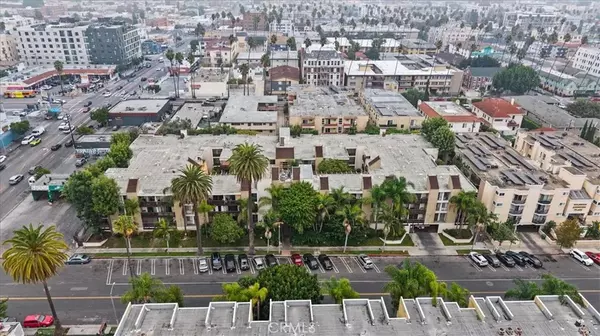 Los Angeles, CA 90020,320 S Ardmore