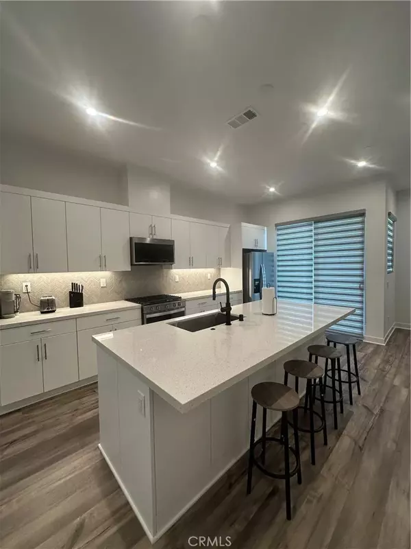 Anaheim, CA 92805,1615 W Cara Drive