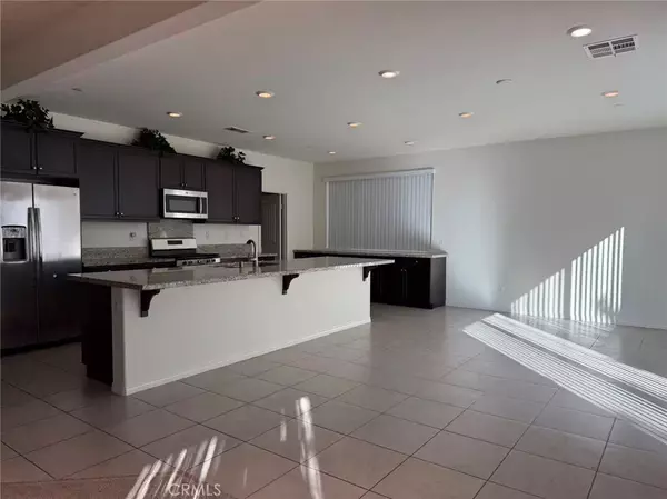 Fontana, CA 92336,7895 Sea Salt