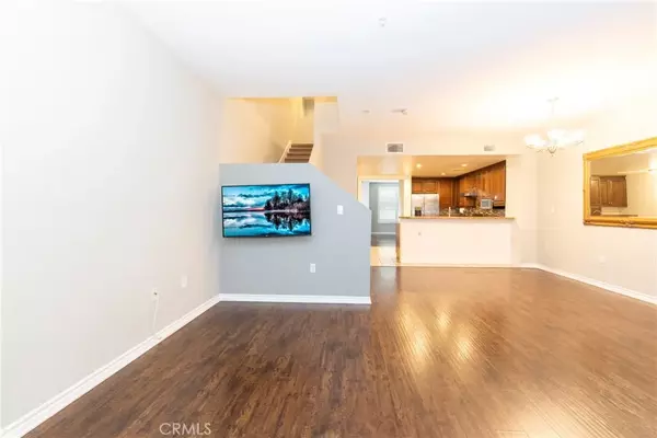 Alhambra, CA 91801,89 E Commonwealth #1D