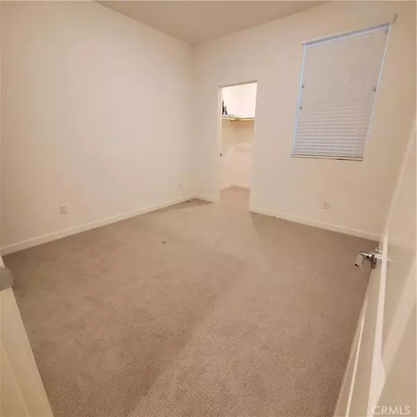 Ontario, CA 91764,944 N Divino Privado