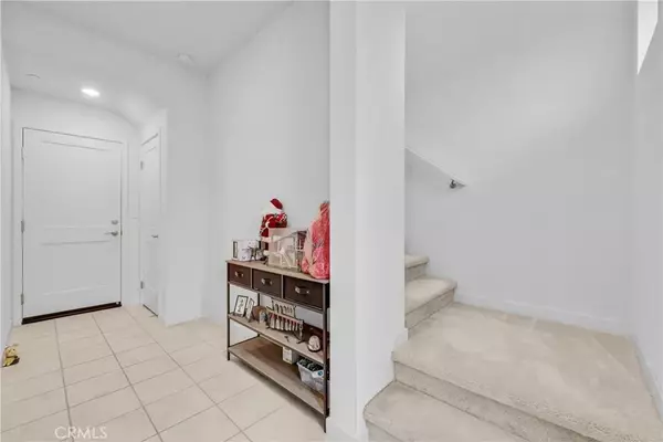 Ontario, CA 91761,3720 Allston paseo South #8