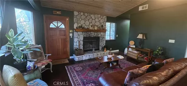 Crest Park, CA 92326,27607 Oak Knoll