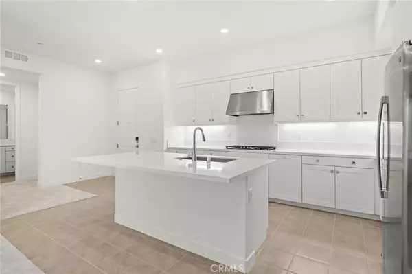 Irvine, CA 92618,491 Mulligan