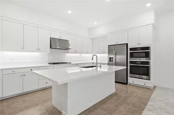 Irvine, CA 92618,491 Mulligan