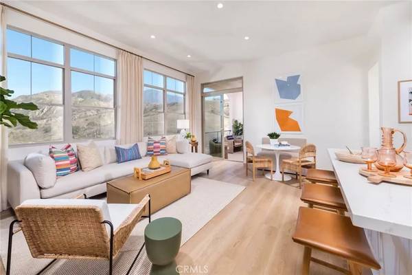 Irvine, CA 92618,126 Sunnyside