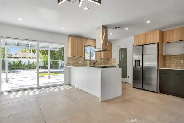 Palm Springs, CA 92262,2175 N Sandra