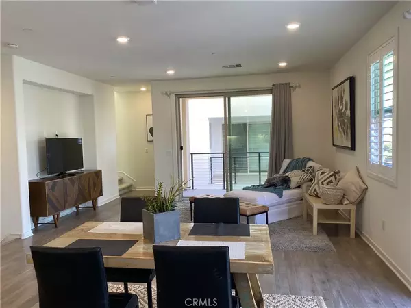 Irvine, CA 92618,129 Cadence