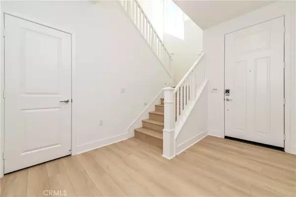 Irvine, CA 92618,108 Tiffin