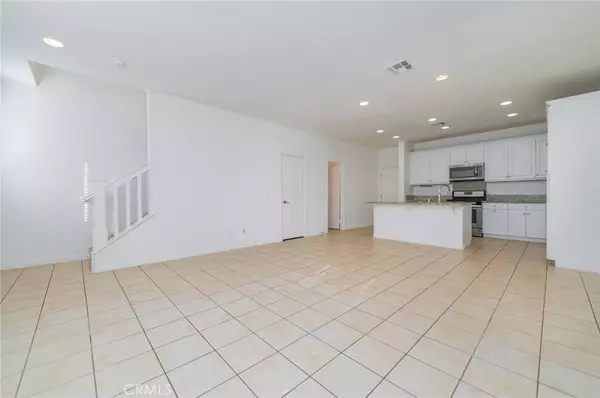 Ontario, CA 91764,3076 E Via Rosso