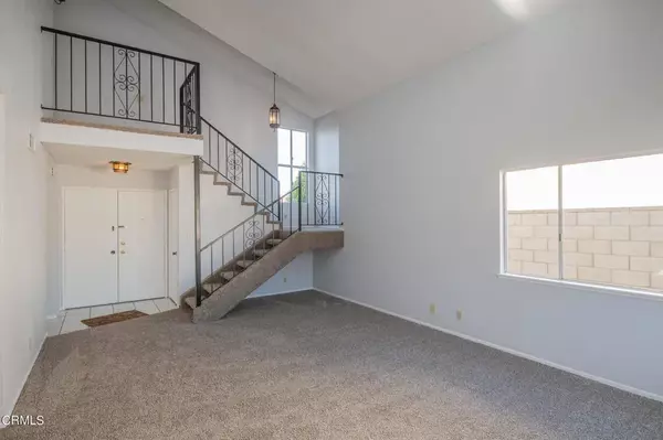 Oxnard, CA 93033,1521 Lindsay Place