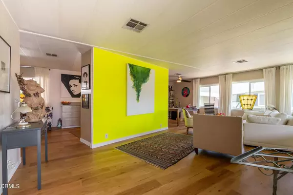 Ojai, CA 93023,99 Don Carlos #99